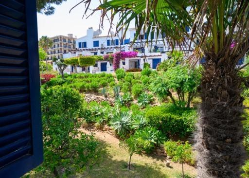 Newly Renovated 2 Bedroom Beachfront House Sitio de Calahonda Dış mekan fotoğraf